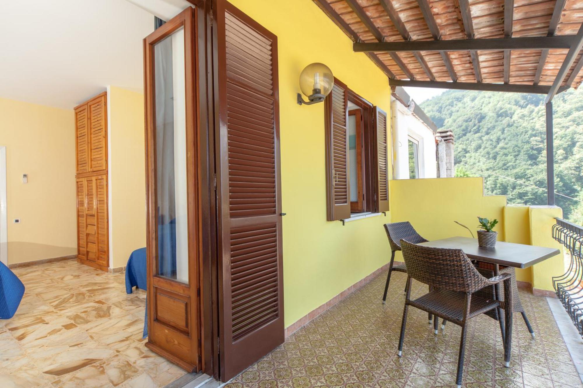 Hotel Ape Regina Casamicciola Terme Bilik gambar